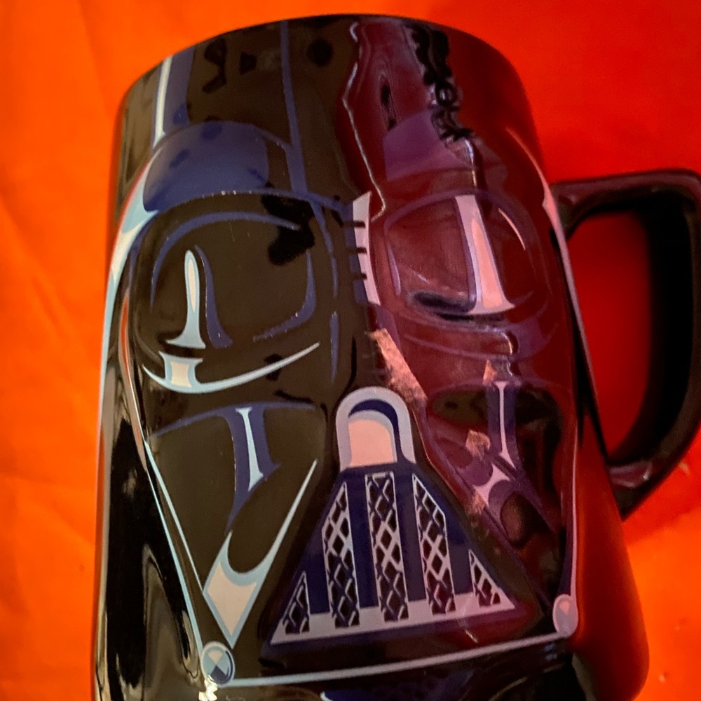 Star Wars cup - Picture 1 of 4
